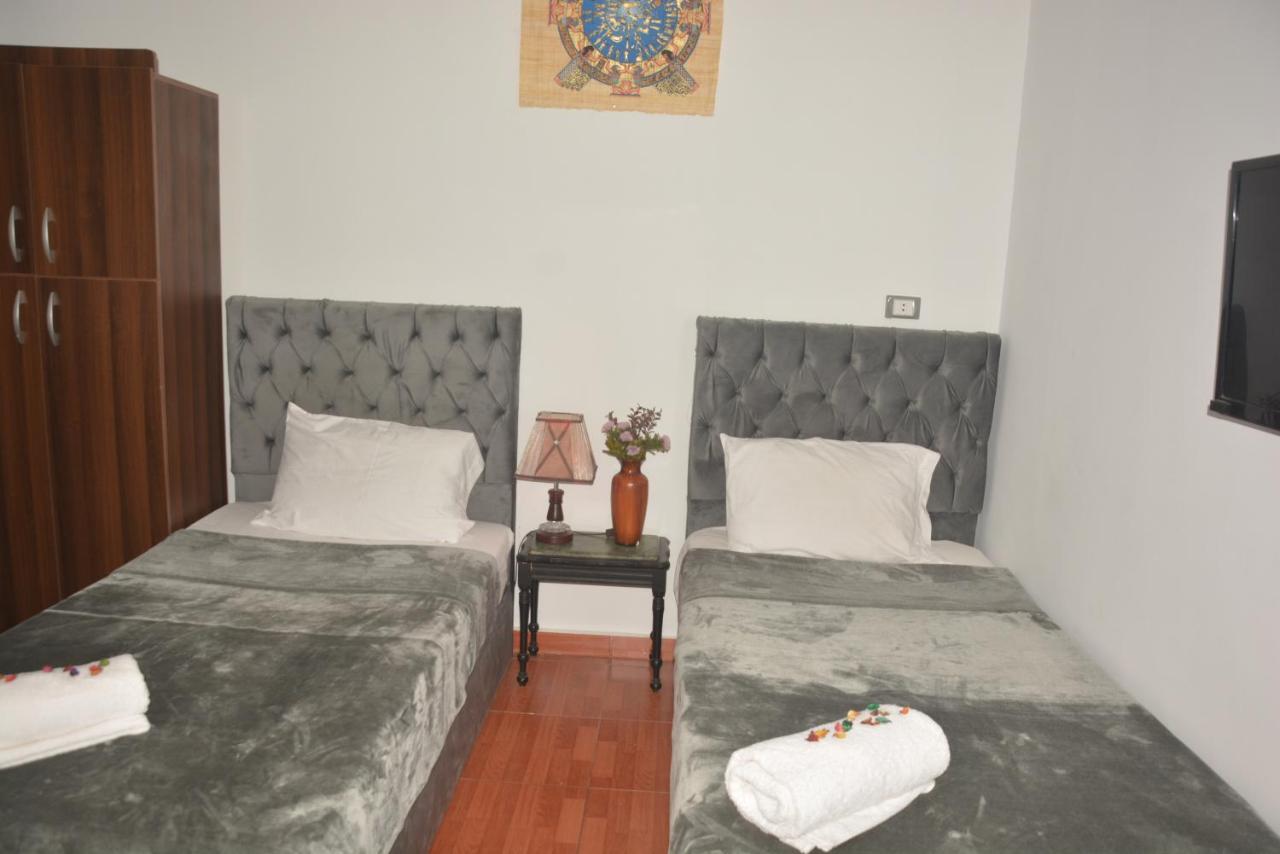 Ra Pyramids Hotel Le Caire